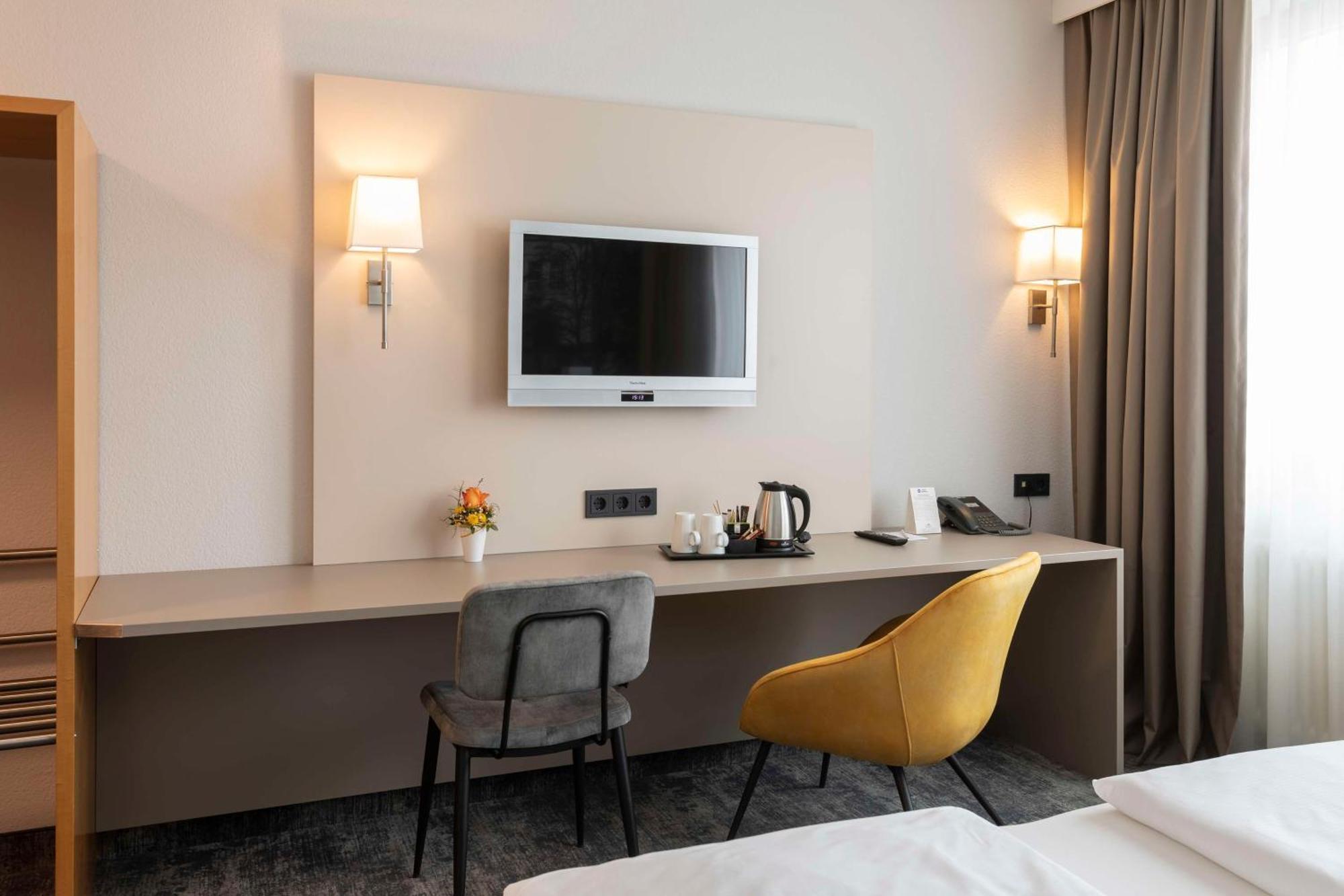 Best Western Hotel Am Europaplatz Koenigsbrunn Ngoại thất bức ảnh