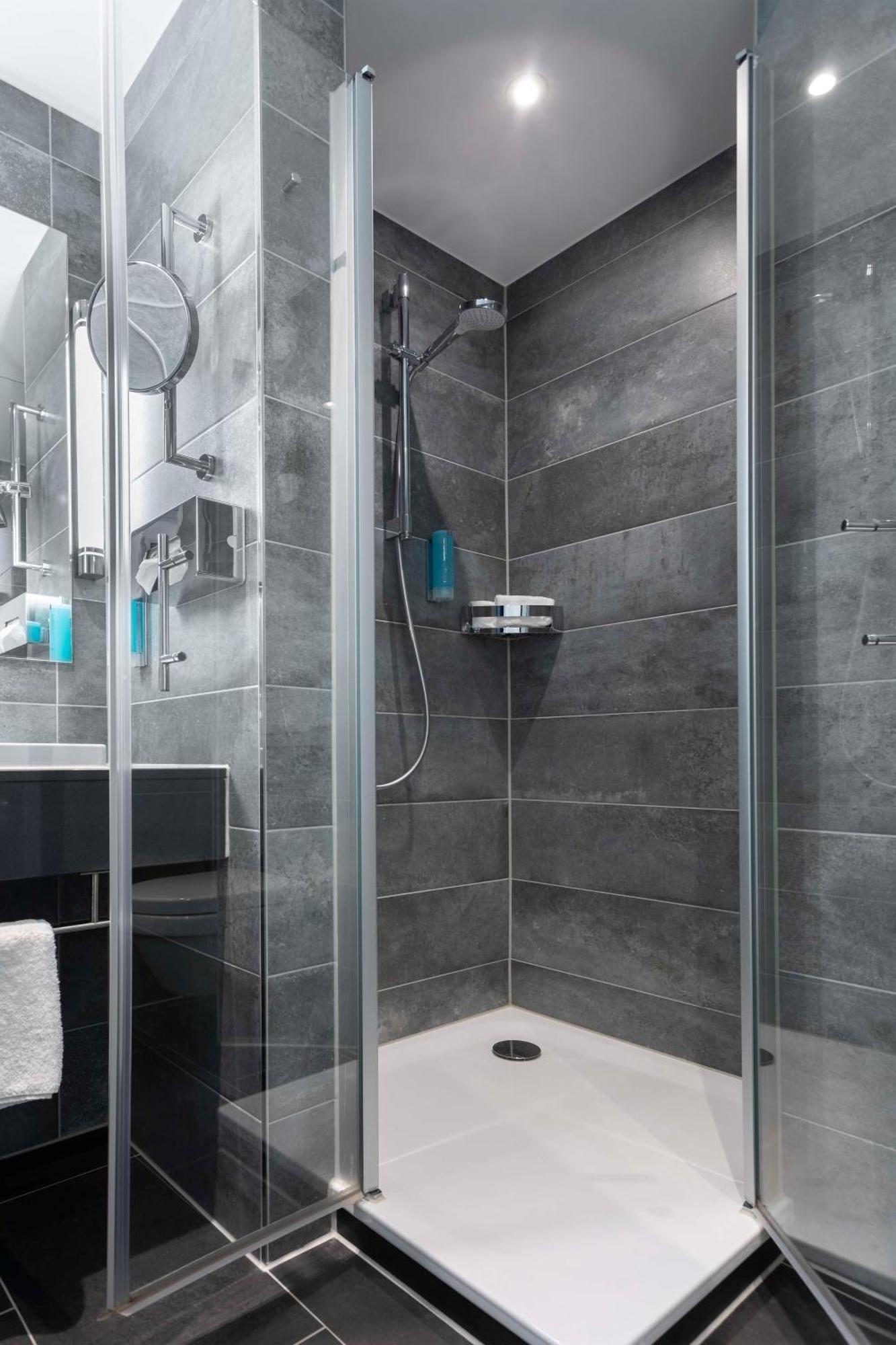 Best Western Hotel Am Europaplatz Koenigsbrunn Ngoại thất bức ảnh